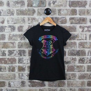 Harry Potter Rainbow Foil Hogwarts Crest Black Shortsleeve T-Shirt Yth XL 14-16